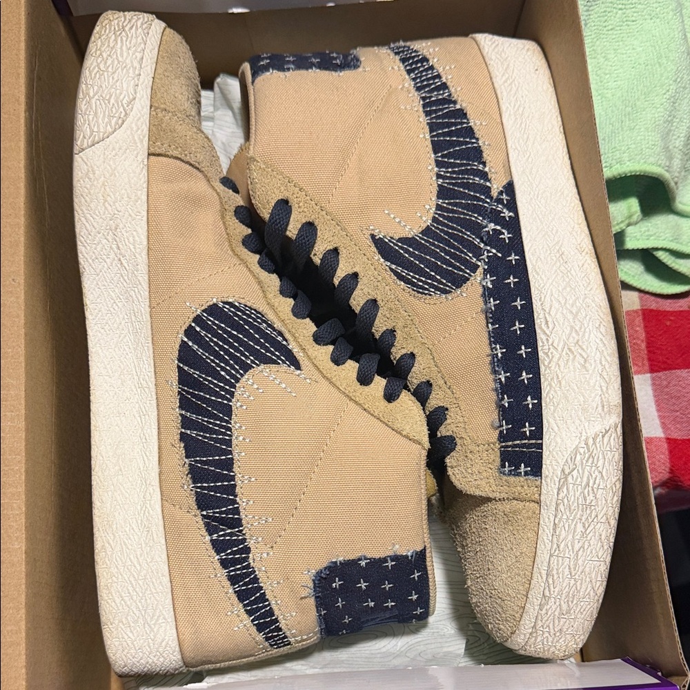 Nike SB Zoom Blazer Mid - Sashiko - Sz 10 - Tan & Navy Sneakers - Used